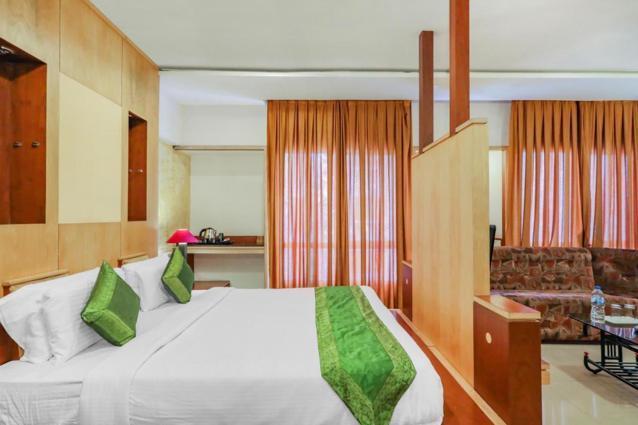 Hotel Treebo Trend Paradise, Indore Exterior foto