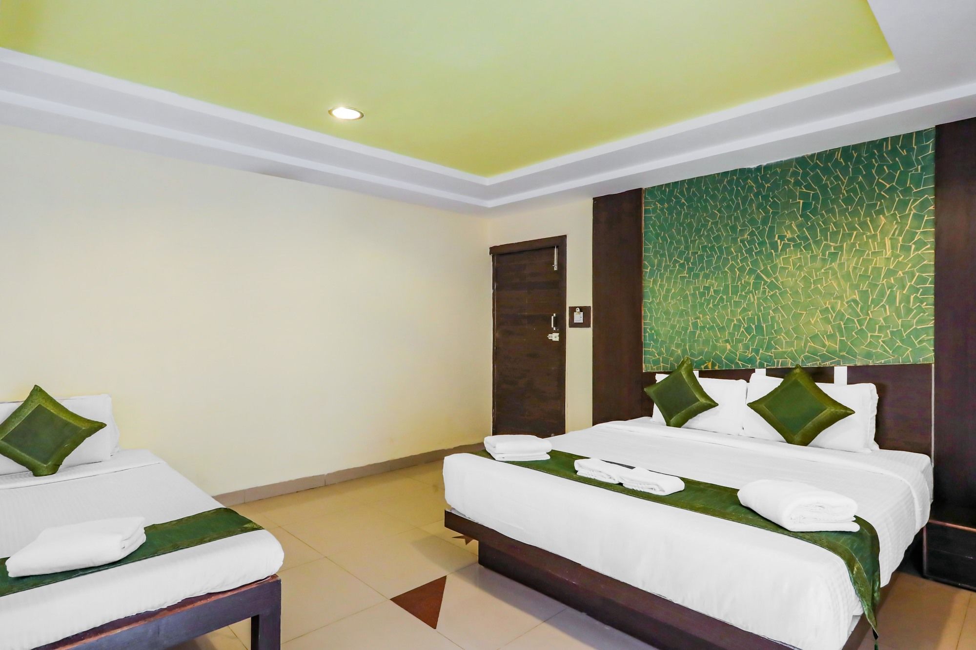 Hotel Treebo Trend Paradise, Indore Exterior foto
